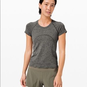 Lululemon Swiftly Tech Short Sleeve Race Length